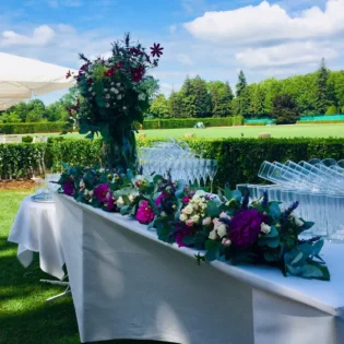 Mariage décoration2 extérieure table par Gap Events